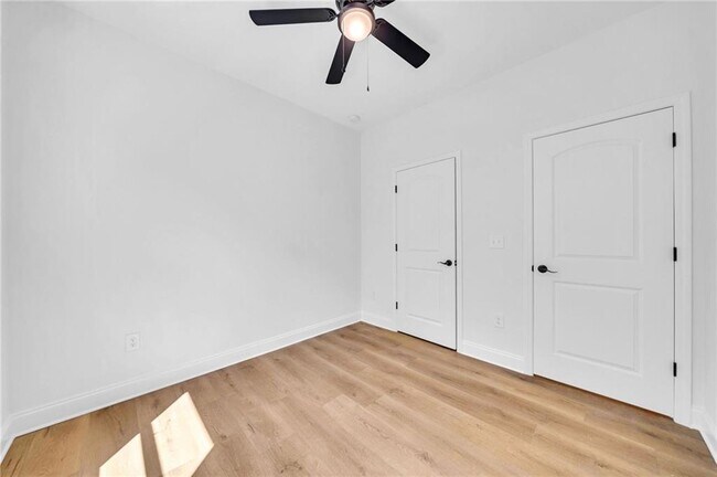 Building Photo - 203 Riverstone Commons Cir