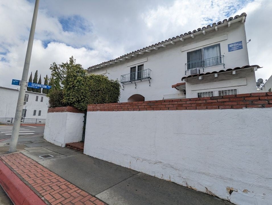 Building Photo - 1200 N Gardner St