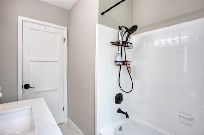 Building Photo - 3108 Ladoga Ave