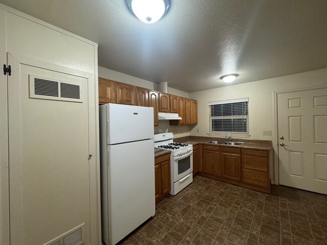 Building Photo - 4753 Herron Rd