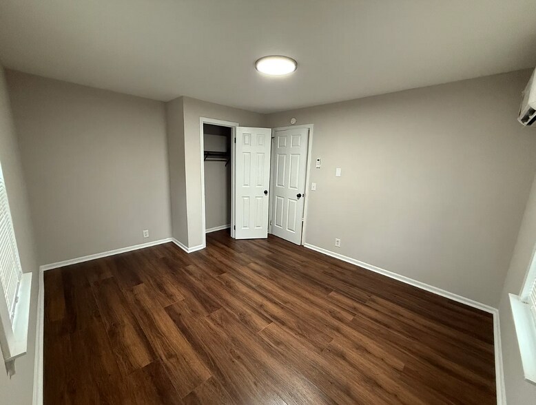 Building Photo - 20 Burgess Ave