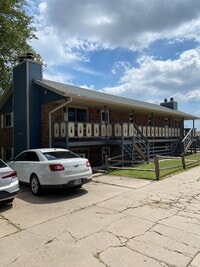 Building Photo - 1833 Knox St