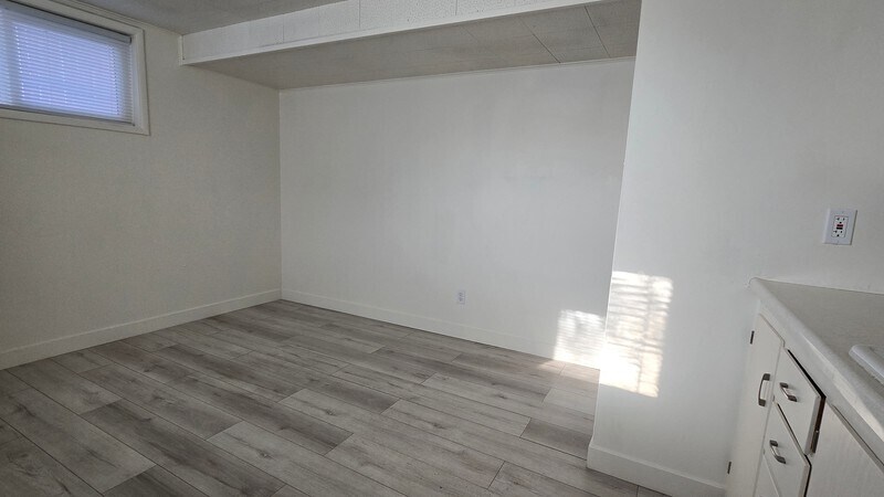 Building Photo - 905 Charlton Cir