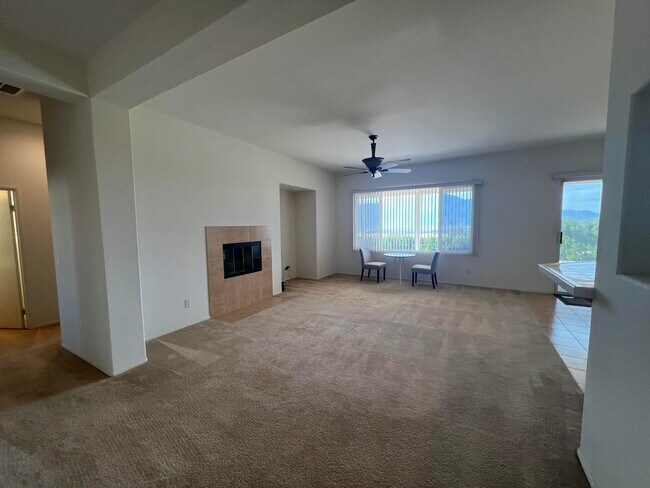 Building Photo - 13633 Overlook Dr