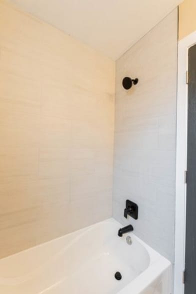 Building Photo - 3007 Euclid Ave