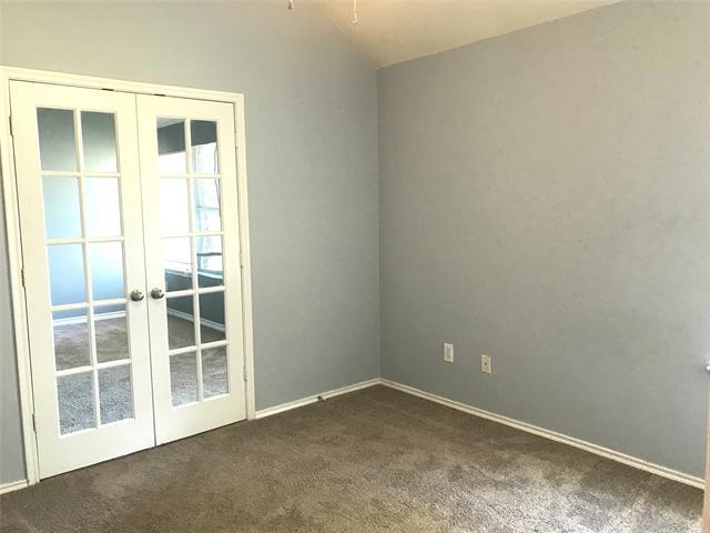 Building Photo - 492 Northbrook Ave