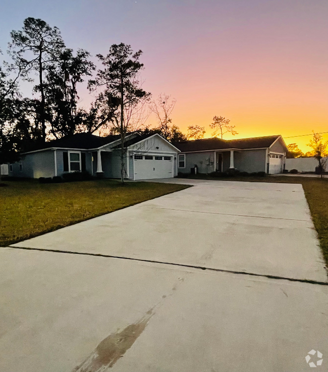 Building Photo - 10105 Redfish Marsh Cir