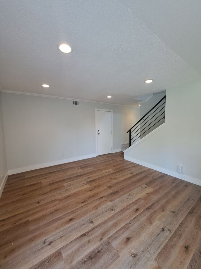 Building Photo - Beautifully Remodeled Home for Rent – Prim...