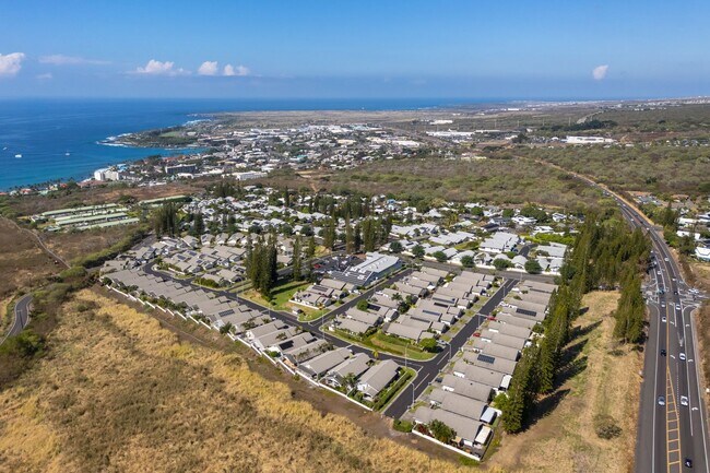 Building Photo - Furnished Home Close to Town