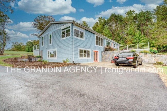 Building Photo - 1684 Dudley Amos Rd