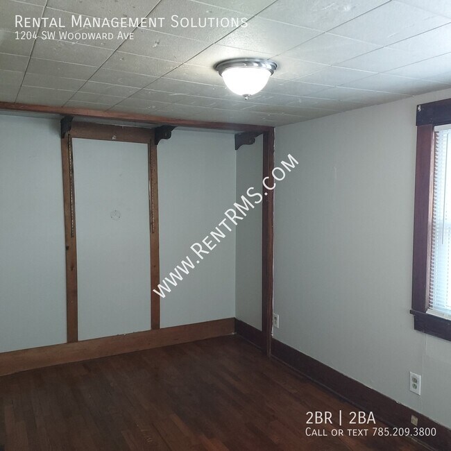 Building Photo - 1204 SW Woodward Ave