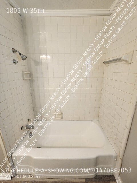 Building Photo - 1805 W 35th-