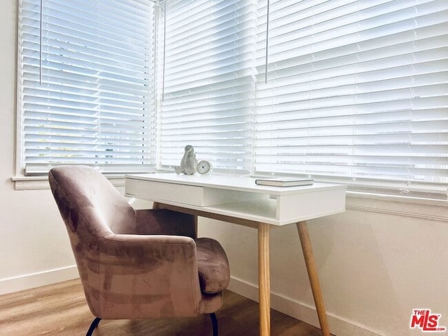 Building Photo - 1843 Normandie Ave