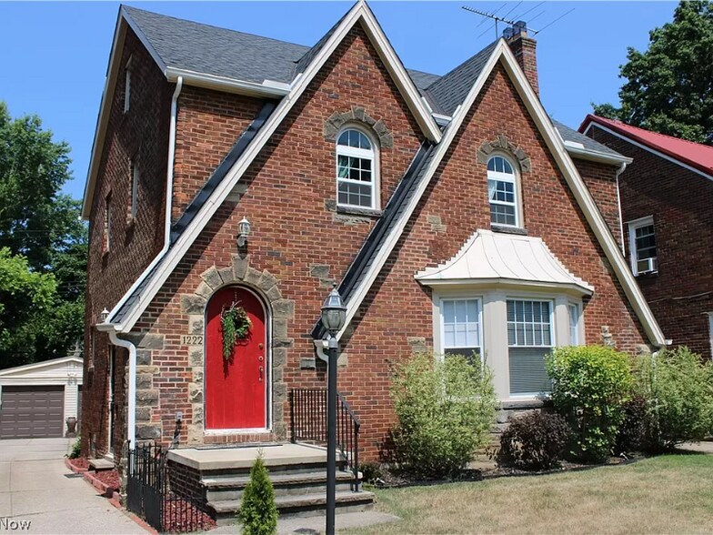 Primary Photo - 1222 Castleton Rd
