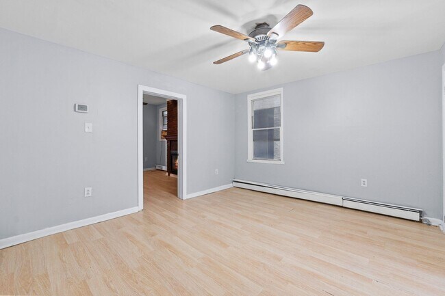 Building Photo - 110 Storms Ave