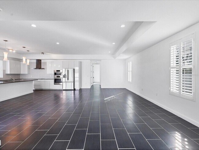 Building Photo - 4524 Riverwood Ave