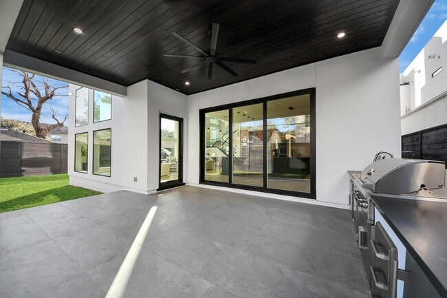 Building Photo - 2232 Swift Blvd
