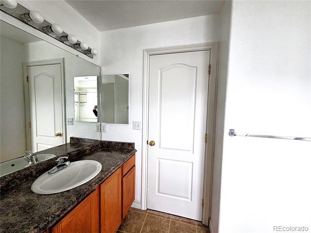 Building Photo - 3026 S Waco Ct