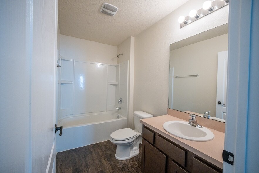 Building Photo - 2528 Acorn Creek Rd