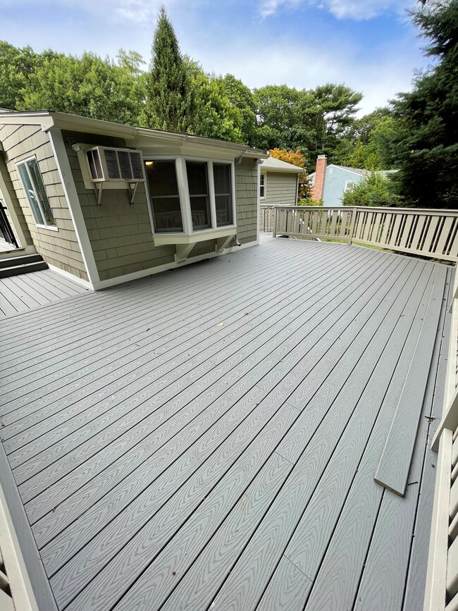 Building Photo - 20 Boathouse Ln