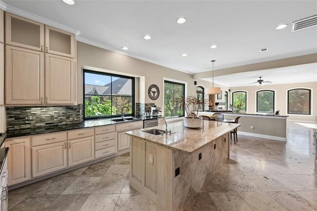 Building Photo - 3205 Rustic River Cove