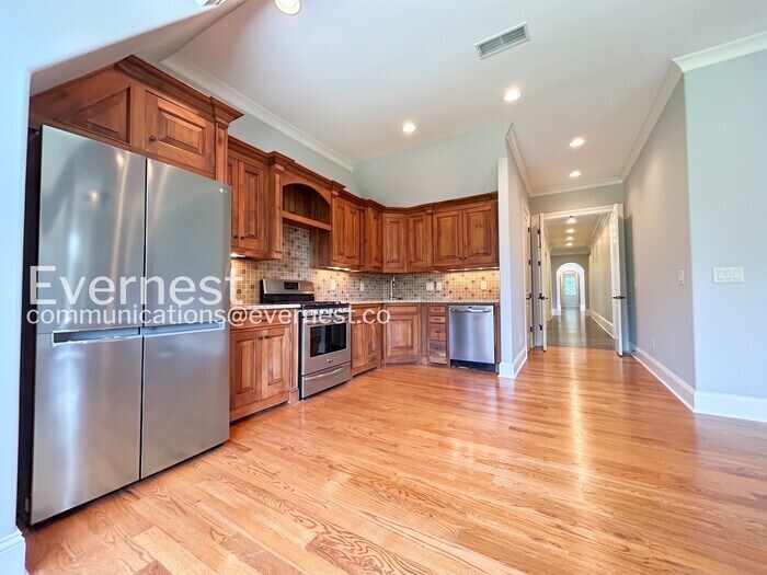 Building Photo - 5021 Heatherwood Ct