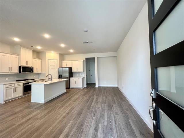 Building Photo - 4728 Corriente Vista Ln