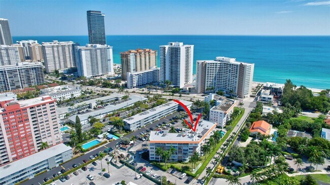 Building Photo - 3181 S Ocean Dr