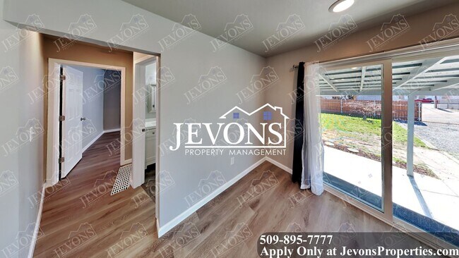Building Photo - Coming soon! Available dates are subject to change without notice; please make sure you have tour...