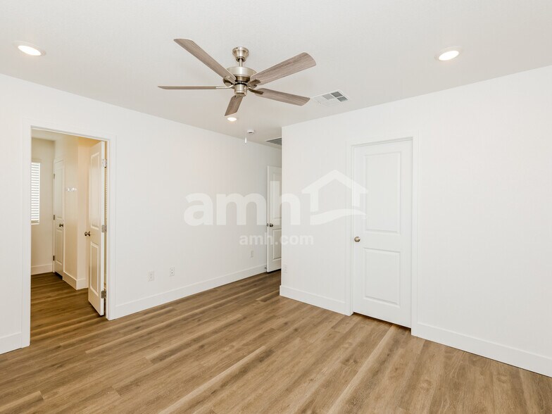 Building Photo - 9474 Aldersyde Dr
