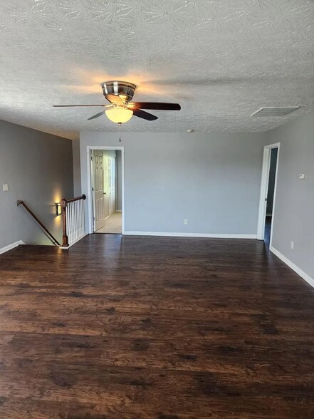 Building Photo - 1325 Harrington Ct