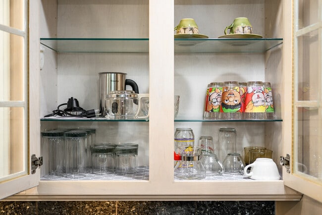 Building Photo - 1250 Stratford Ln