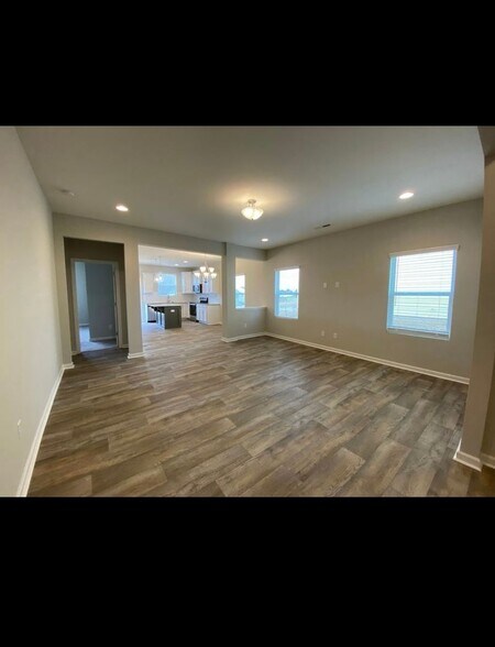 Building Photo - 5954 River Mdw Ct