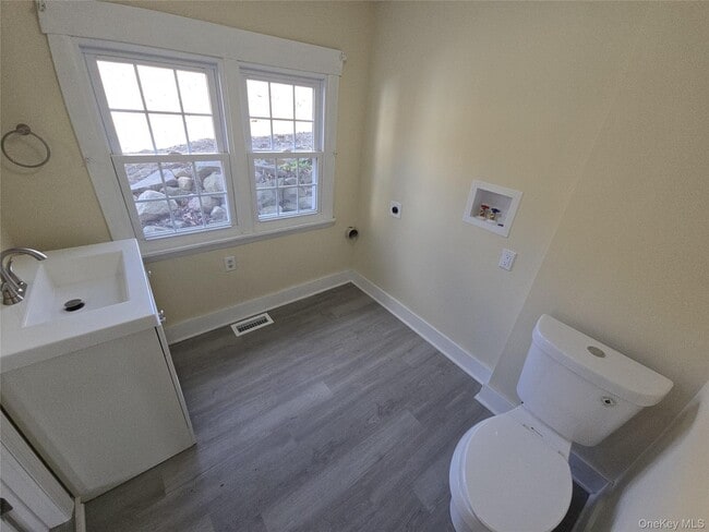 Building Photo - 647 County Route 78