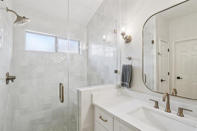 Building Photo - 7117 Cromarty Ln
