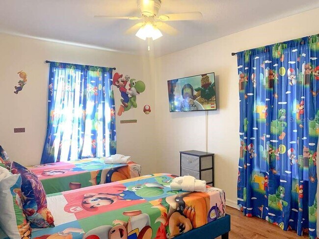 Building Photo - 241 Vista Loop