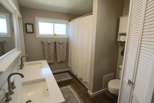 Building Photo - 419 S 100 E