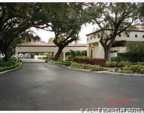 Building Photo - 1911 Sabal Palm Dr