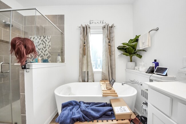 Building Photo - 9447 Klein Ln