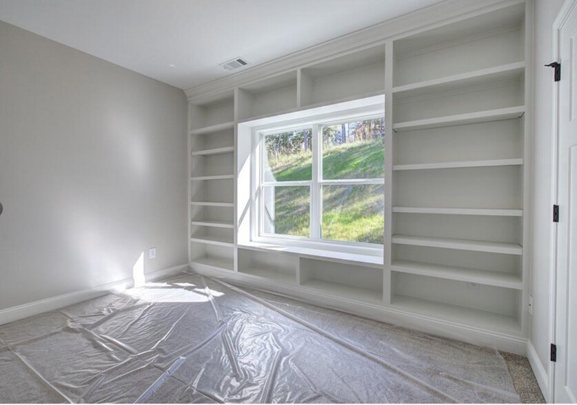 Building Photo - 309 Arbor Cir