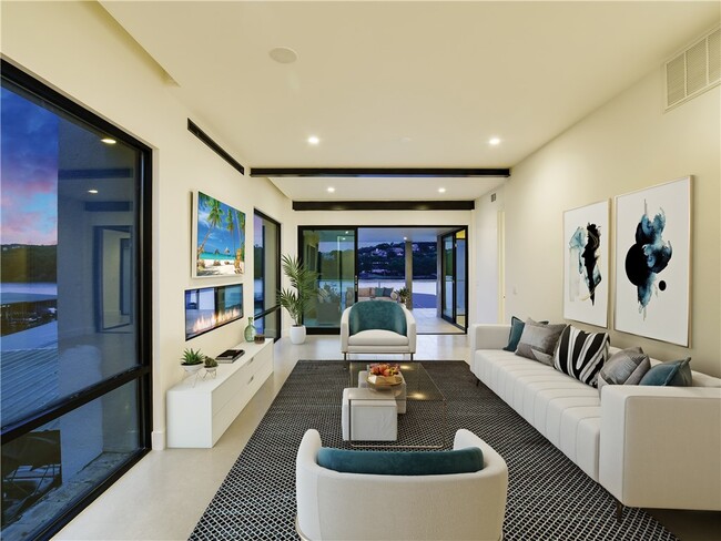 Building Photo - 1400 Scenic Dr
