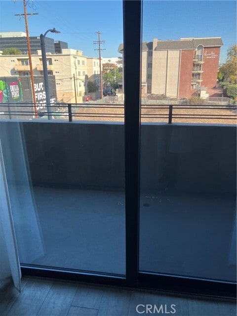 Building Photo - 8811 Burton Way