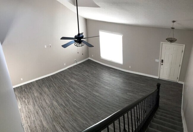 Building Photo - 2222 Tournament Way