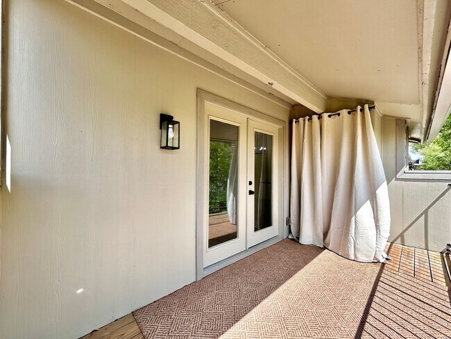 Building Photo - 3018 S 1st St