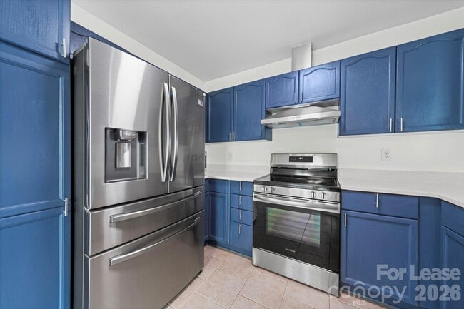 Building Photo - 2300 Genesis Dr