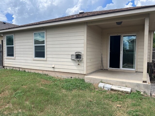 Building Photo - 206 Wisteria Way