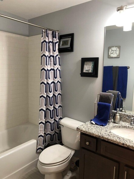 Building Photo - 3107 Blue Sky Dr