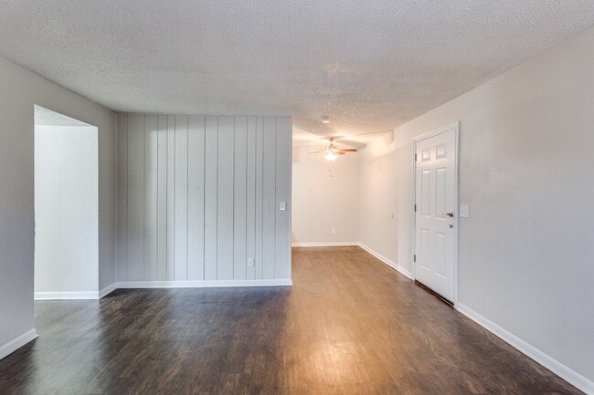 Building Photo - $775 - 2BR Priced as a 1BR! + $99 Move in Special!