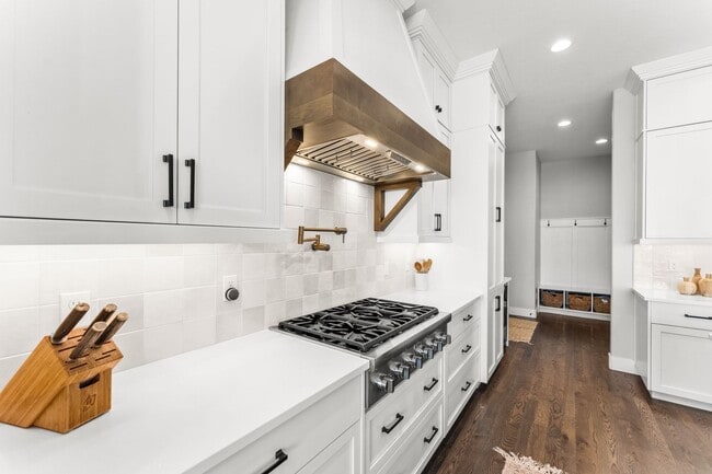 Building Photo - Luxury Living in Dry Creek Ranch – Custom ...