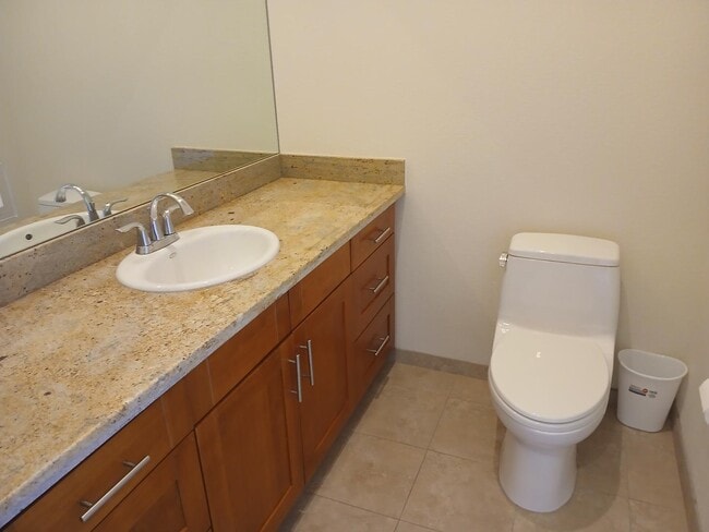 Building Photo - 1580 Laurel St
